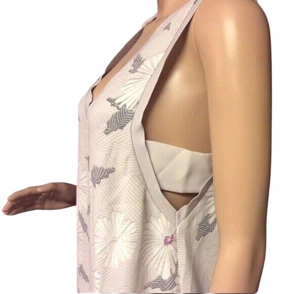 SLEEVELESS V-NECK FLORAL TOP GRAY PURPLE SILKY TOP CUT OUT SMALL TROUVE - Picture 2 of 9